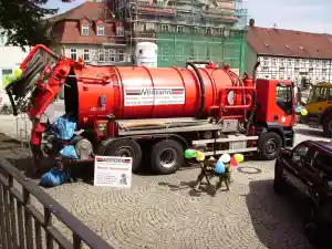 hausmeisterservice_gro%C3%9Fenehrich_Weimann:__Umwelt-_&_Kanal-_und_Containerdienst_4.jpg