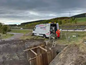 hausmeisterservice_gro%C3%9Fenehrich_Weimann:__Umwelt-_&_Kanal-_und_Containerdienst_2.jpg