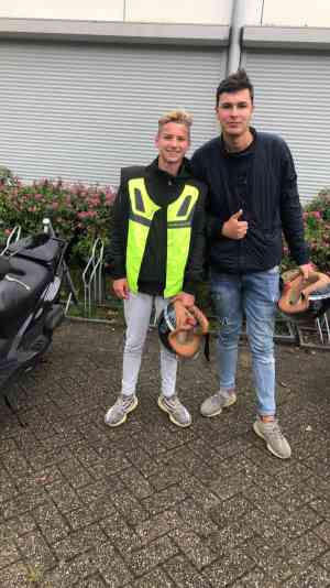rijschool_leiden_Rijschool_Uniek_Leiden_4.jpg