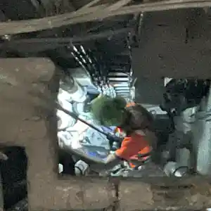 hausmeisterservice_berlin_Industriekletterer_Jascha_Wismer_|_Berlin_5.jpg