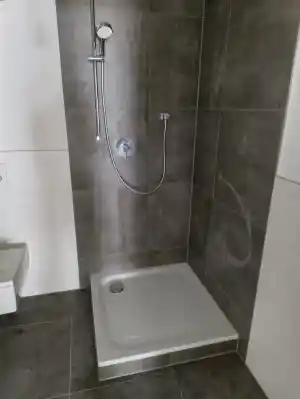 bauunternehmer_r%C3%BClzheim_Hand_-_Haus_GmbH_7.jpg