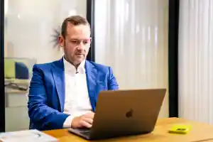 mediator_h%C3%BCttenberg_Henrik_Lehnhardt_Coaching_3.jpg