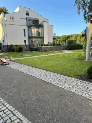 Rasenpflege in Brandenburg.jpg