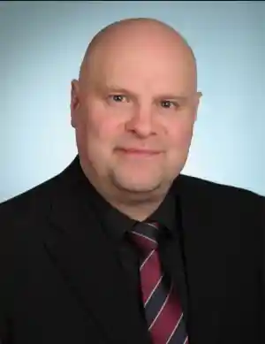 reinigungsfirma_gro%C3%9F-zimmern_Gebäudereinigung_Oliver_Keller__3.jpg