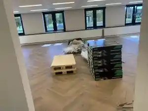 vloerlegger_leiden_Richard's_Tuin-_en_Vloerbedrijf_2.jpg