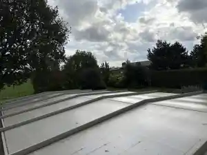 Zwembad overdekking voor en na .jpg