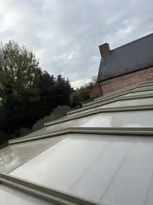 Zwembad overdekking voor en na .jpg