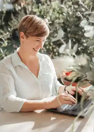 webdesign_kissing_Maria_Metzger_-_SEO_|_Website_|_Technik-VA_|_Sichtbarkeit_für_dein_Unternehmen_6.jpg