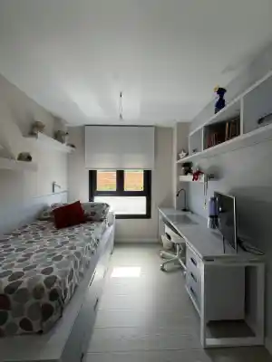 Dormitorio juvenil en San Agustín de Guadalix.jpg