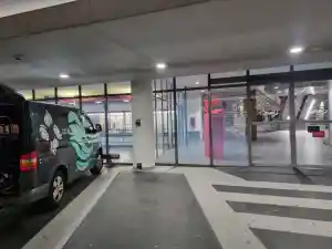 Gum Chasers - Kauwgomverwijderingsservice. Q-Park Mosae Forum..jpg