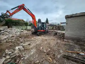 sloopbedrijf_geldrop_Schepers_Grond_en_Sloopwerken_4.jpg