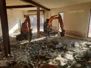 sloopbedrijf_geldrop_Schepers_Grond_en_Sloopwerken_2.jpg