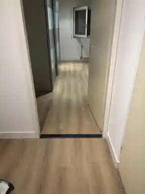 Renovatie trap & Laminaat gehele bovenverdieping .jpg