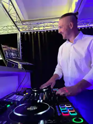 dj_sontra_Dj-Drehscheibe_Audiodreh_3.jpg