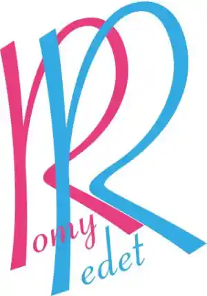 freie-redner_marquardt_Romy_Redet_-_Freie_Traurednerin_(IHK)_2.jpg