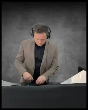 dj_homberg-ohm_DJ_Thorsten_Lange_-_Hochzeits-_und_Event-DJ_2.jpg
