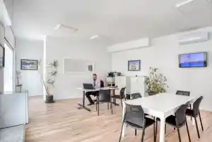 agencia-inmobiliaria_calonge-i-sant-antoni_Easy_Brava_by_KW,_Agencia_de_Calonge_3.jpg