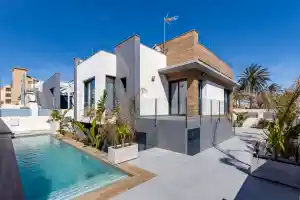 agencia-inmobiliaria_puente-la-reina_Residencia_Hun_·_Inmobiliaria_en_Muchamiel_/_Mutxamel_·_Estate_Agents_7.jpg