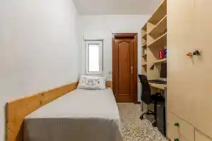 Barri Sant Andreu Barcelona.jpg