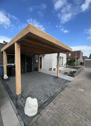 Complete voortuin aangelegd .jpg