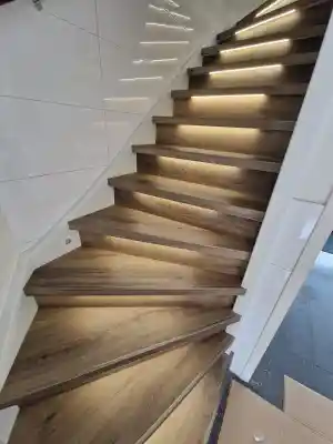 Traprenovatie met verlichting .jpg