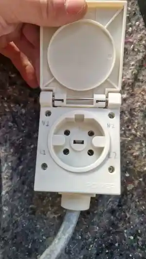 elektricien_luttelgeest_Ceb_service_3.jpg