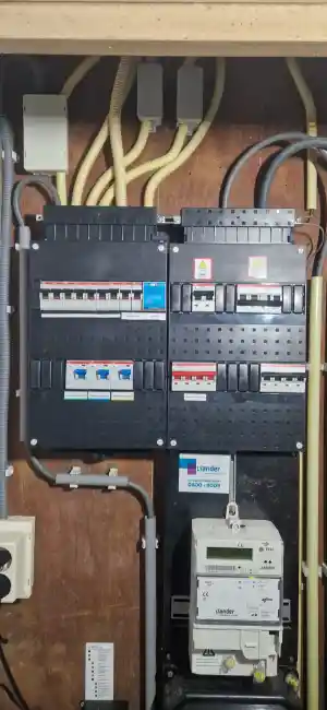 elektricien_luttelgeest_Ceb_service_4.jpg
