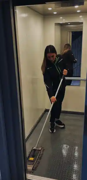 Gebäudereinigung  & Treppenhausreinigung .jpg