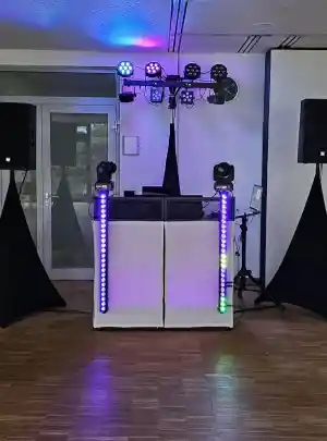 dj_neckartenzlingen__DJ_Apo_Sibas_3.jpg