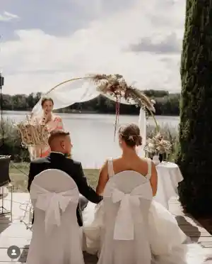 freie-redner_villingen-schwenningen_Jennifer_Haller_-_freie_Rednerin_für_Hochzeiten_&_Trauerfeiern_3.jpg