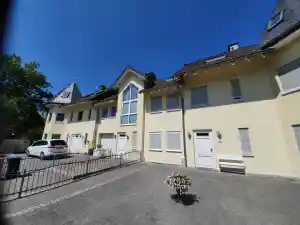 Fassadenanstrich Bonn.jpg