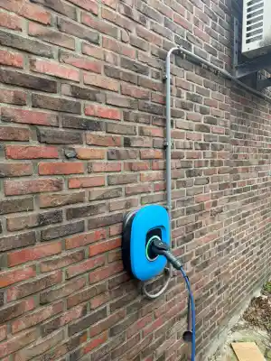 Laadpaal plaatsen.jpg