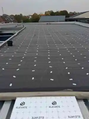 Nys Sint Elooiswinkel.jpg