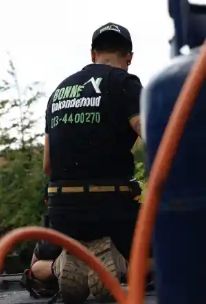 dakgoot_rijen_Bonné_Dakonderhoud_|_Gilze_2.jpg
