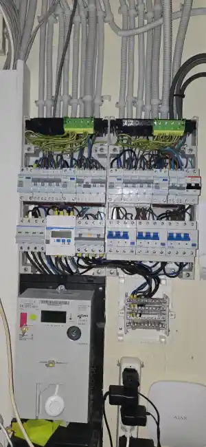 elektricien_rijnsburg_Smartfix_Montage_3.jpg