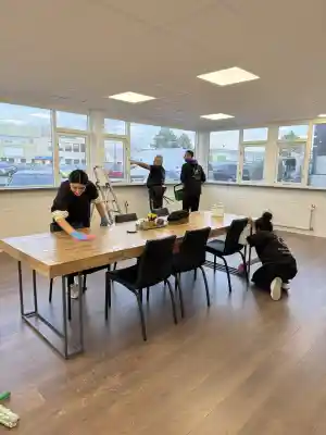 schoonmaakbedrijf_heerhugowaard_Kiraz_Cleaning_Company_3.jpg