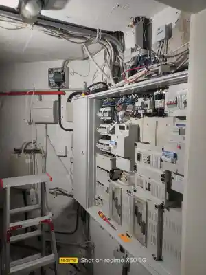 Einbindung Batteriespeicher in ein bestehendes Photovoltaik System.jpg