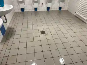 rohrreinigung_hamburg-sasel_PipeHero_Hamburg_Rohrreinigung_Notdienst_24/7_4.jpg