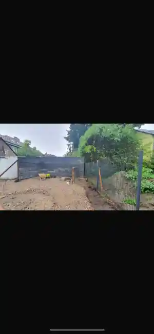 Erstellung einer Überdachung 13m lang und 3,8m tief .jpg