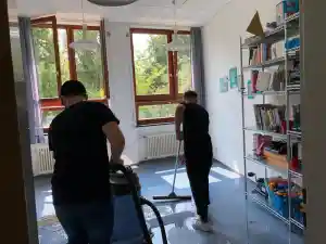 reinigungsfirma_ottobrunn_KNM_Cleaning_e.k_4.jpg