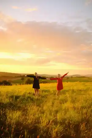 Natascha&Mara.jpg