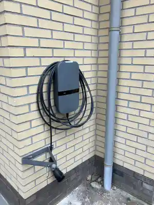 Peblar Home laadpaal.jpg