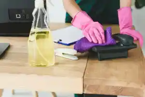 schoonmaakbedrijf_spijkenisse_So_Fresh_&_Clean_Schoonmaakservice_3.jpg