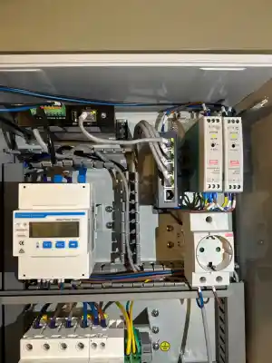 IoT Geräte Austausch bei Solaranlagen Deutschlandsweit.jpg