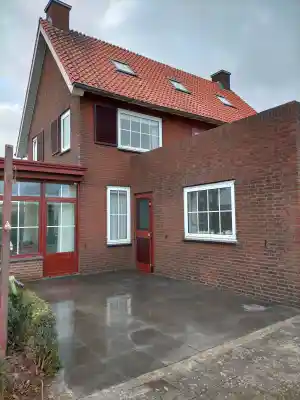 gevelreiniging_kaatsheuvel_Voeg-_en_schoonmaakbedrijf_van_Wanrooij_7.jpg