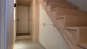 kast en technische ruimte onder keldertrap.jpg