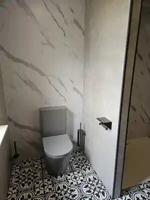 badkamer-renovatie_lommel_BV_E_Roosens_3.jpg
