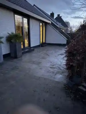 Ophogen bestrating terras Bleijswijk.jpg