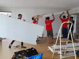 Entrümpeln mit Herz & High-Five: Wir bringen Ordnung, die gute Laune m.jpg