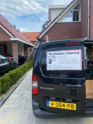schoonmaakbedrijf_almelo_TB_Window_Cleaning_7.jpg
